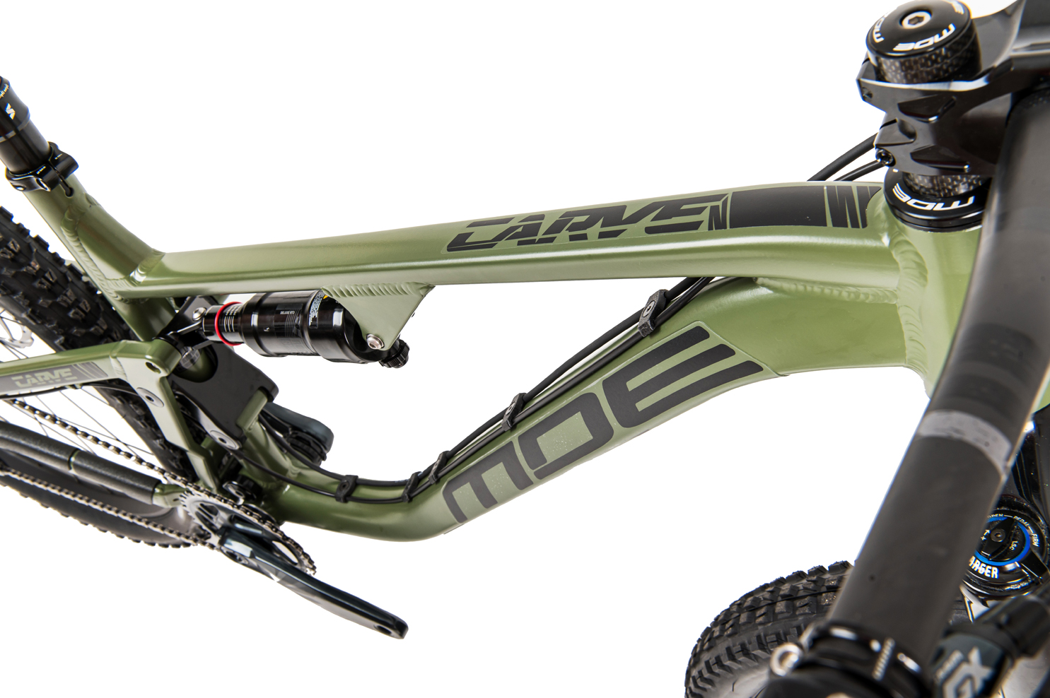 Mde 2021 Born in the Alps Carve 29 Race Bike Army Green 3/4 front side frame detail