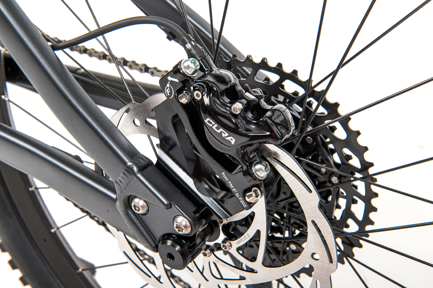 mde-2021-born-in-the-alps-push3r-race-bike-metal-brake-calipier-formula-cura-detail
