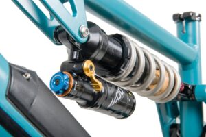 Mde Bikes Born in the Alps Push3r Ebike Frameset Polini Ep3 Plus Mx Formula Mod shock piggy back side view